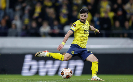 عمورة يواصل تحطيم الأرقام ويؤكد جاهزيته للمشاركة مع الخضر في اول "كان"