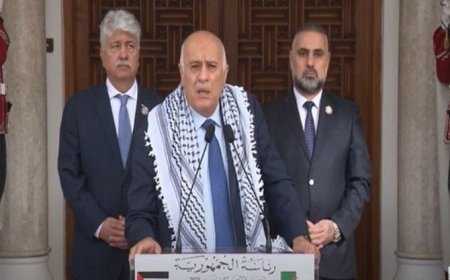 وفد حركة "فتح" : الرجوب يدعو الفصائل الفلسطينية لإنهاء الانقسام بقيادة الجزائر