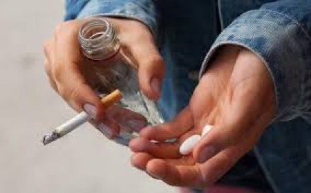مختصون يطالبون بإعداد برنامج علاجي خاص بمدمني المخدرات