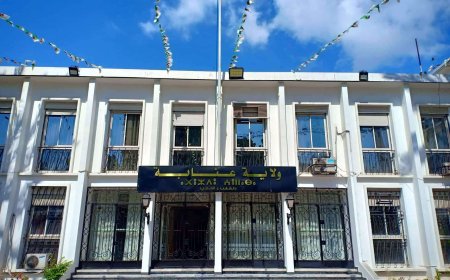 أصحاب ملفات السكن ببلدية عنابة يحتجون أمام الولاية