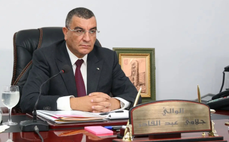 تبسة: جلاوي يعاين محطة المسافرين للقطار والممرات العلوية والجسور بالخط المنجمي الشرقي