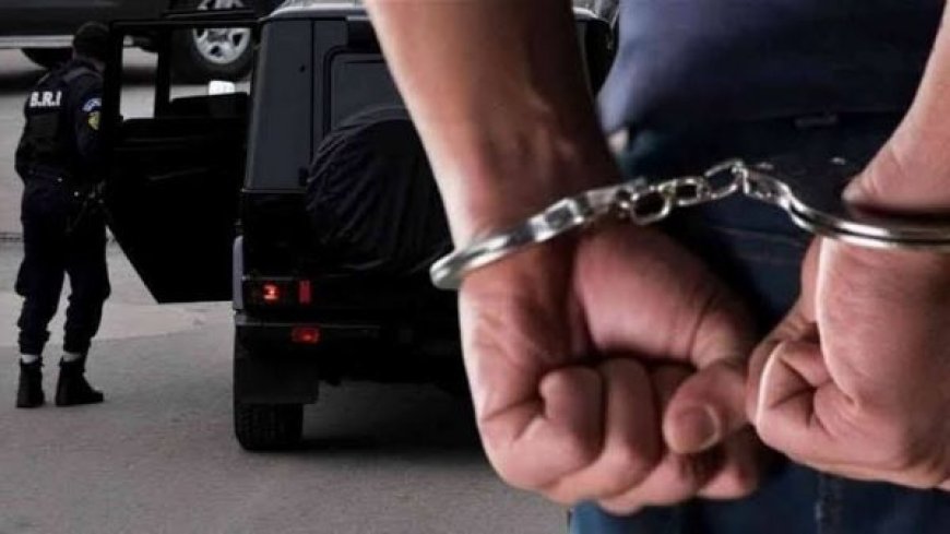 البويرة: القبض على مسبوق قضائي أطلق عيارات نارية على أفراد الشرطة