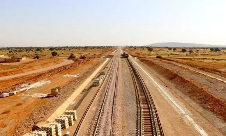  معاينة مشروع  الخط المنجمي الشرقي عنابة- بوشقوف- تبسة جبل العنق- بلاد الحدبة  