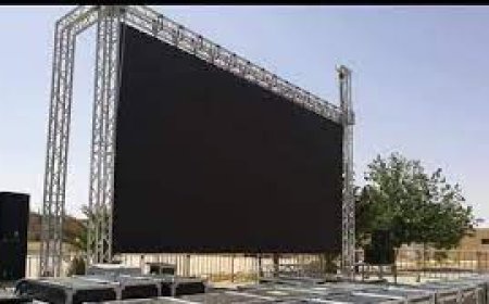 شاشات عملاقة في الطارف