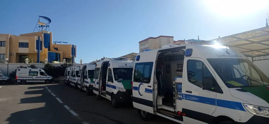 برج بوعريريج:  قطاع الصحة يتدعم بسبع سيارات إسعاف وعيادة طبية متنقلة مجهزة .