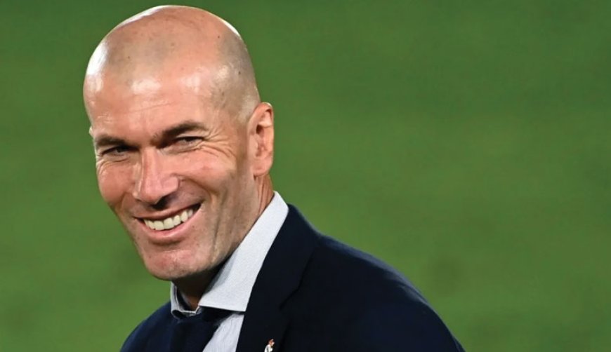 إذاعة "أر أم سي" الفرنسية تؤكد استعداد "الفاف" لتقديم عرض جديد لزيدان