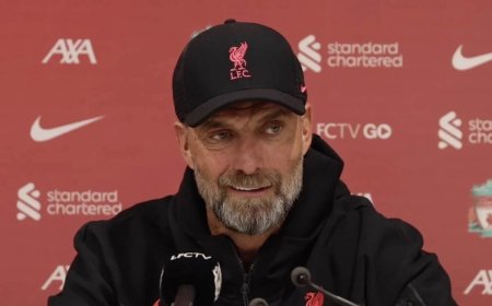 كلوب يوقف الأسئلة بسبب مكالمة من طبيب الأسنان