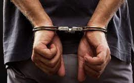 إلقاء القبض على شاب مبحوث عنه قضائيّا وتقديمه أمام محكمة الحجّار