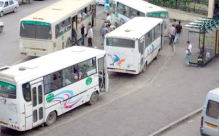 عملية تفتيش للحافلات والخطوط التي تربط البوني بعدة أحياء وبلديات