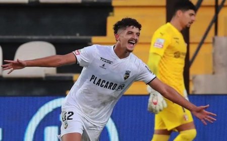 بلومي هدافا مع فريقه فارينسي في الدوري البرتغالي