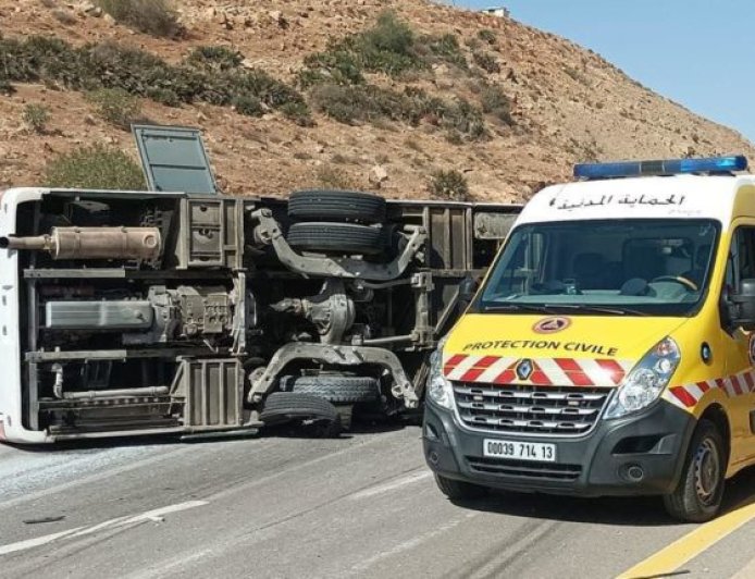 عنابة:  40 مصابا في حادث انقلاب حافلة لنقل المسافرين بحي واد النيل 