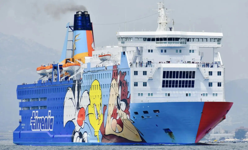 إستئجار سفينة إيطالية