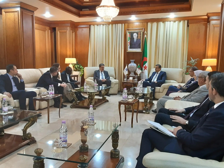 عرقاب يستقبل وفدا لبحث تحضيرات القمة السابعة للدول المصدرة  للغاز