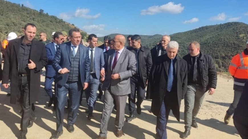  وزير الأشغال العمومية و المنشآت القاعدية يتفقد مشاريع بتيزي وزو 