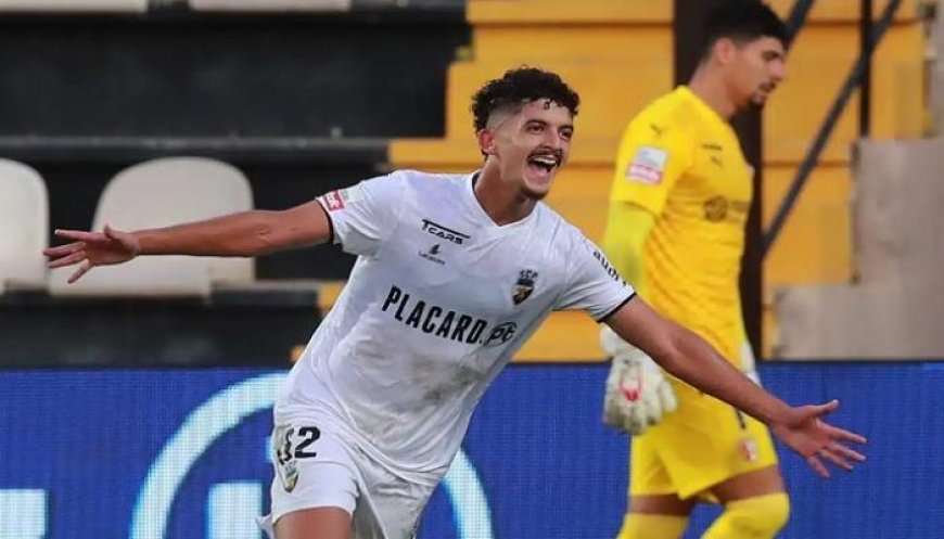 بلومي هدافا مع فريقه فارينسي في الدوري البرتغالي