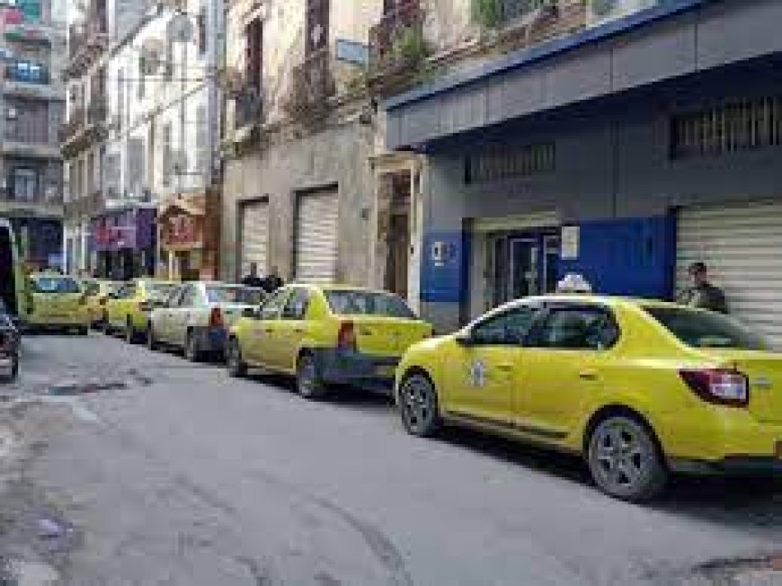 عنابة: المواطنون يطالبون بعودة موقف سيارات الأجرة الشط إلى سيدي إبراهيم بوسط المدينة