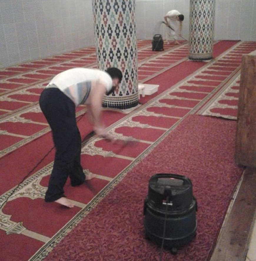 حملة تنظيف محيط المساجد 