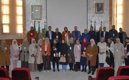 شرطة خنشلة تشارك في  ملتقى وطني  حول قضايا المرأة  