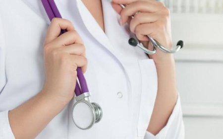 جيجل:توقيف طبيبة مزيفة تتاجر  في الأدوية والمواد الصيدلانية