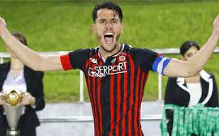 مسؤولو الأهلي المصري يرصدون 1.5 مليون دولار للفوز بخدمات لاعب الخضر زين الدين بلعيد 