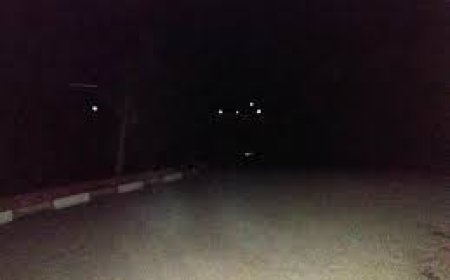 سكان  جمعة حسين بالبوني مستاؤون  بسبب غياب الإنارة العمومية 