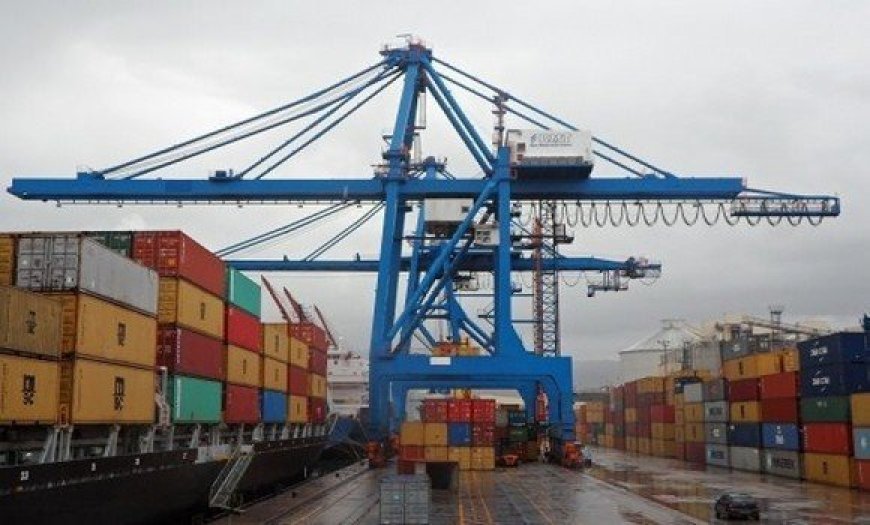 رجال  البحر بميناء عنابة يعلقون الإضراب. ويعودون للعمل