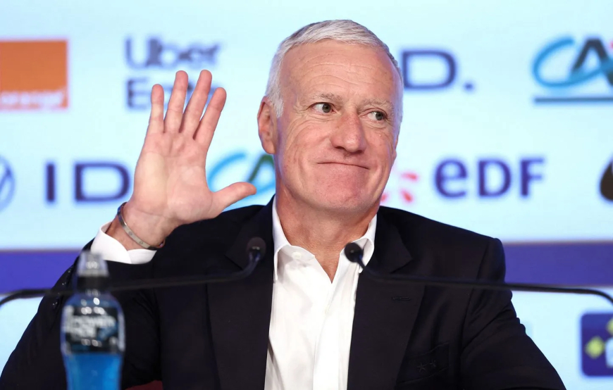 مدرب الديكة ديشامب يوجه صفعة جديدة للثنائي شرقي واكليوش