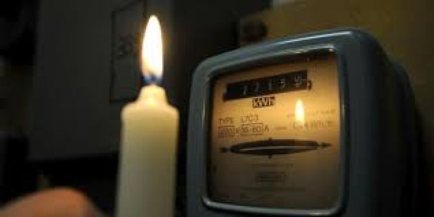 سونلغاز تفرض على سكان سكيكدة الإفطار على ضوء الشموع 