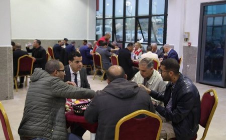 باتنة  "أمنسي نثاومات" في أضخم افطار جماعي بقرية آيث منعة بوادي الماء