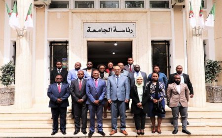 وزير "زامبي" في الجامعات الجزائرية
