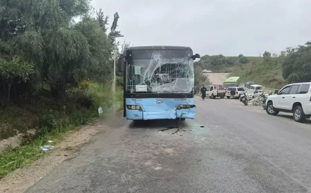 جيجل: إصابة 13 شخصا في حادث اصطدام حافلتين لنقل الطلبة بطريق الوزن الثقيل