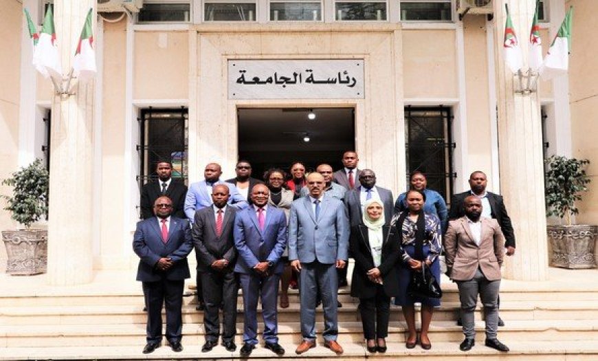 وزير "زامبي" في الجامعات الجزائرية