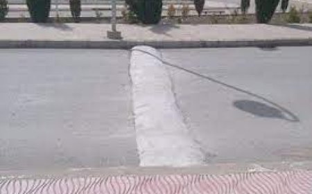 عنابة: انطلاق عملية إزالة الممهلات العشوائية بالطريق الوطني رقم 21