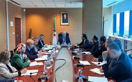 وزير التجارة يجتمع بمستوردي البن والمستلزمات المدرسية ومنتجي الأجهزة الكهرومنزلية لضبط السوق