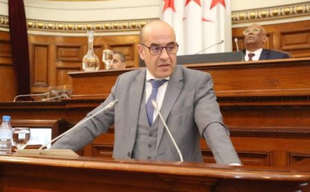 نائب بالطارف يدافع عن عنابة