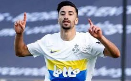 عمورة في التشكيل المثالي للموسم المنتهي من الدوري البلجيكي