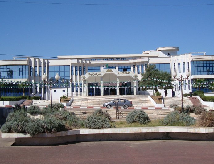 جامعة باجي مختار تحضر للسنة الجامعية الجديدةوتتابع اخر النشاطات البيداغوجية الحالية