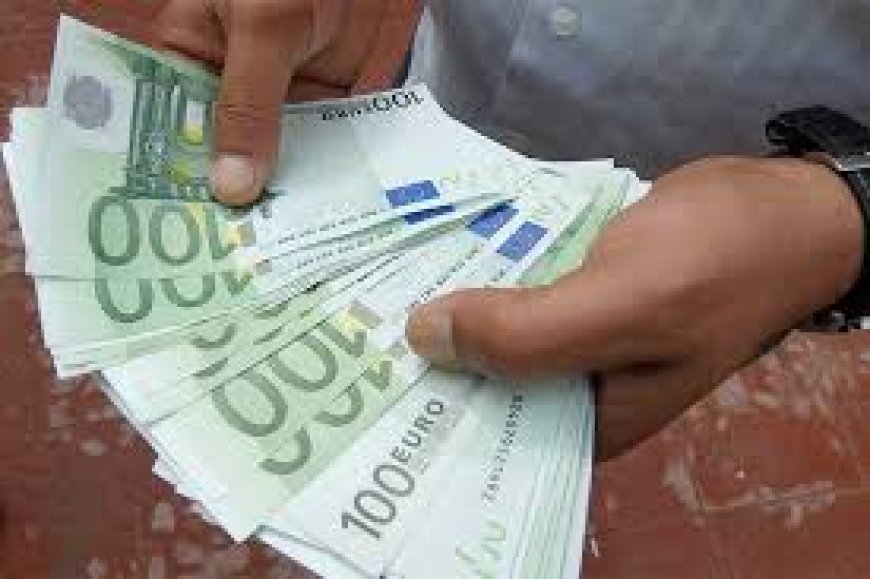 لّصوص يسلبون عجوزا  35 ألف أورو وكميّة من الذهب ببلاص دارم