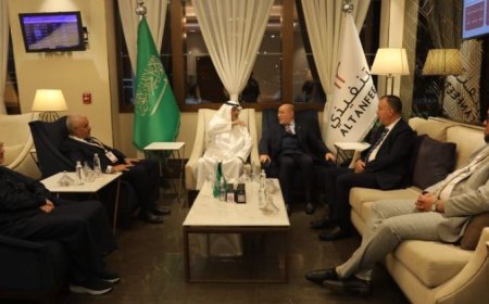 الوزير بلمهدي يحل بالمدينة المنورة