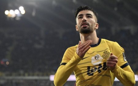 سانت جيلواز البلجيكي يسعى لتحقيق صفقة العمر من وراء بيع عمورة