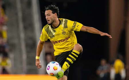 بن سبعيني يتلقى اخبارا سارة في المانيا بخصوص فريقه دورتموند