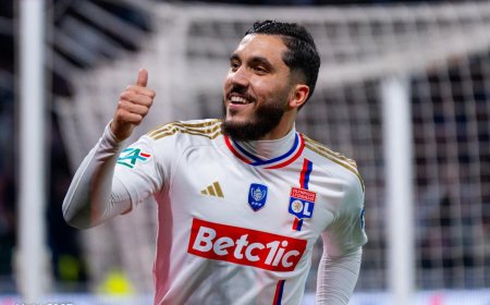 ثلاثي ليون الذهبي السابق يقترب من تزيين خط هجوم الخضر