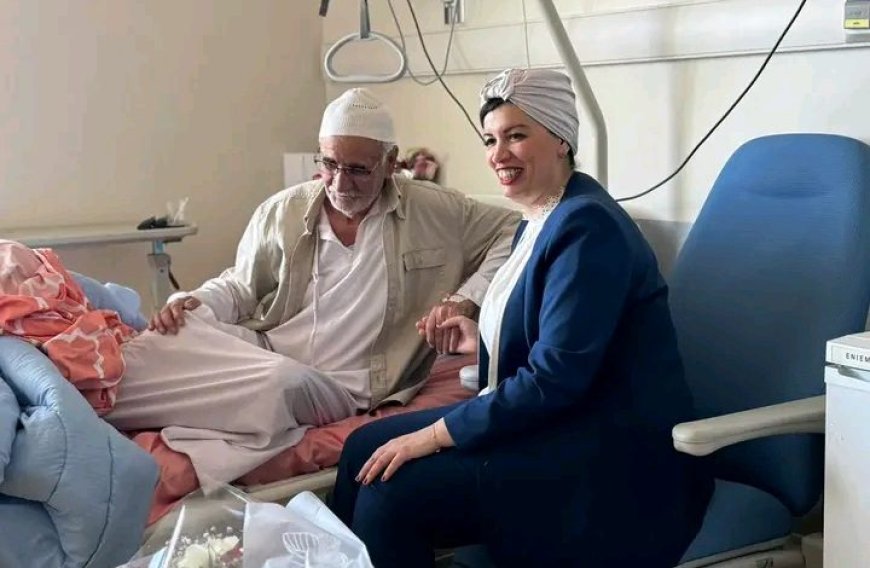 التفاثة طيبة لوزيرة الثقافة 