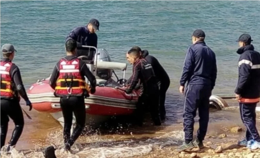 إنقاذ 5 أشخاص علقوا في عوامة بلاستيكية بشاطئ جنان الباي