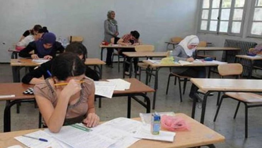 طالبة جامعية تجتاز"الباك"نيابة عن شقيقتها بسكيكدة