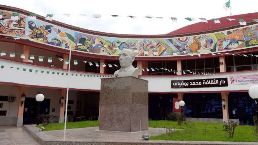 مستشفى أبو بكر الرازي ينظم حفلا لفائدة الأطفال