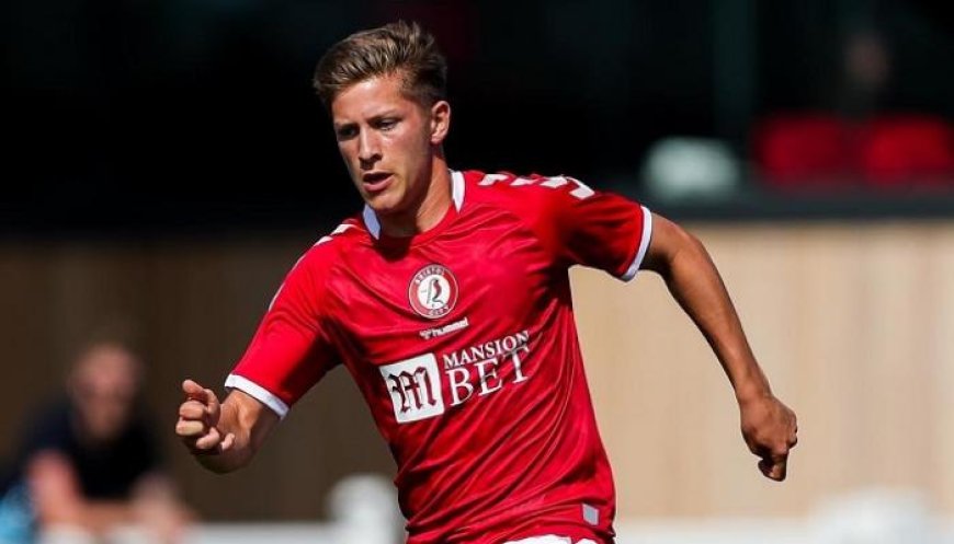 نادي بريستول سيتي الإنجليزي يزف اخبار مفرحة عن لاعبه الجزائري الأصل