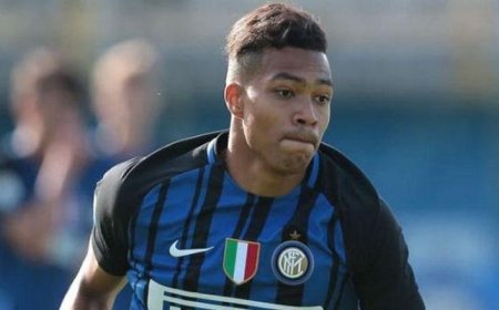 اللاعب الجزائري محمد بلخير يوقع عقدا مع نادي لالوفيار البلجيكي