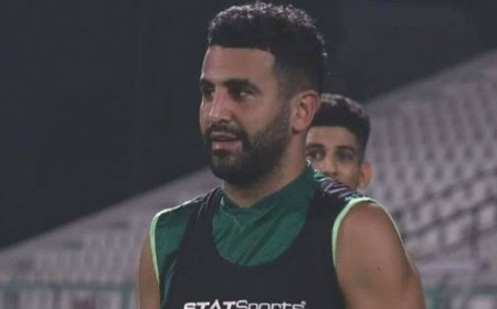 برنامج تدريبات إضافي لقائد الخضر رياض محرز مع فريقه الأهلي السعودي