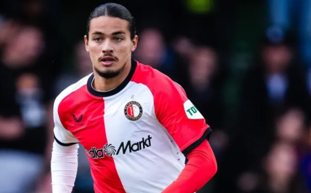 لاعب الخضر انيس حاج موسى في مرمى الانتقادات مرة أخرى